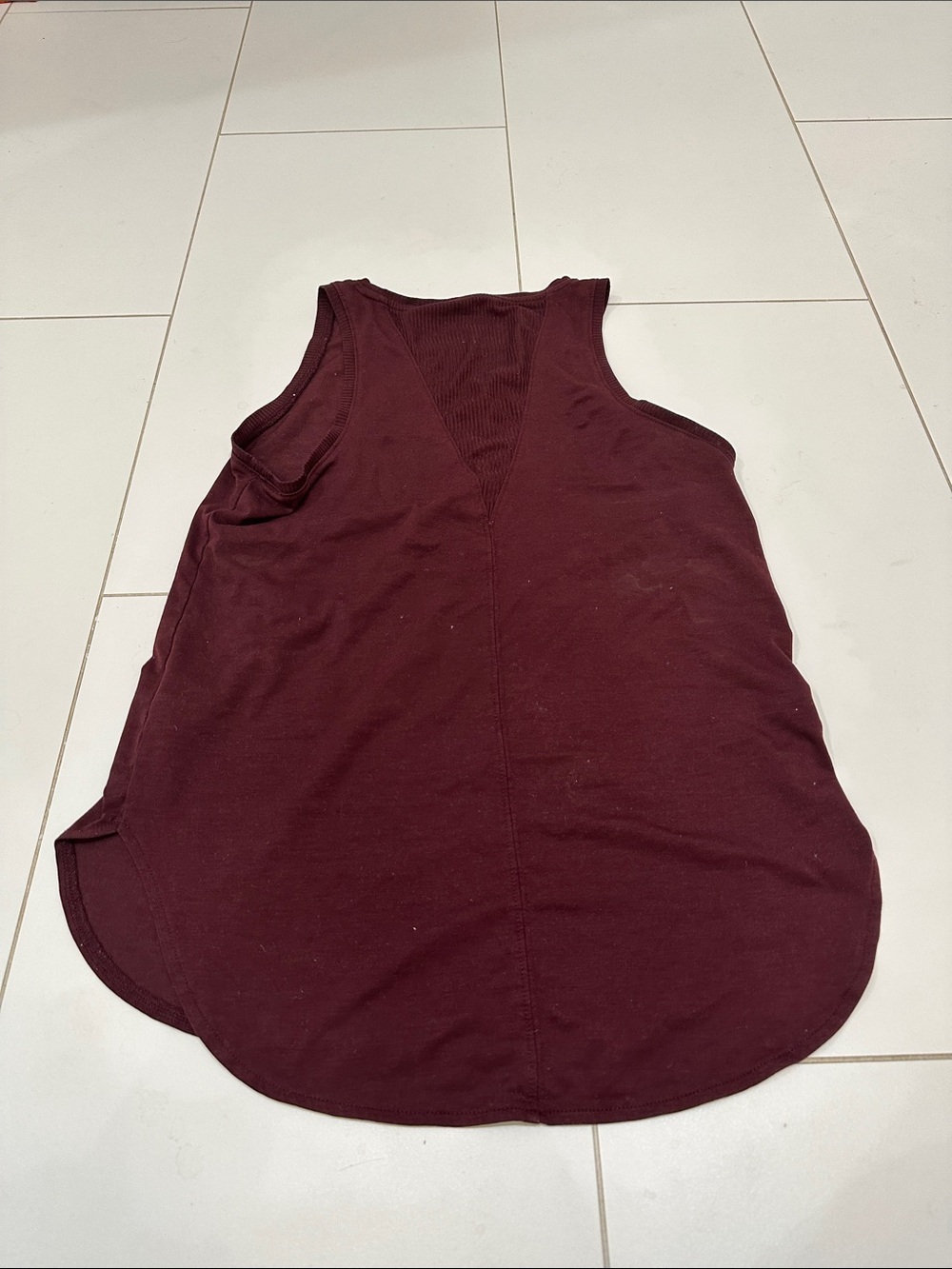 Athleta Sleeveless Crew Women's Tank Top in Deep Burgundy XS